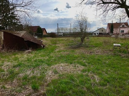 Prodej stavebního pozemku v Terezíně - Fotka 1