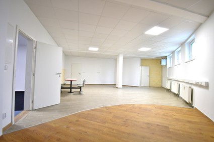 Pronájem variabilního nebytového prostoru po kompletní rekonstrukci v Litoměřicích - Fotka 1